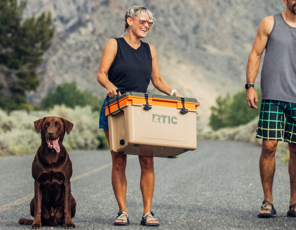 32 QT Ultra-Light Cooler